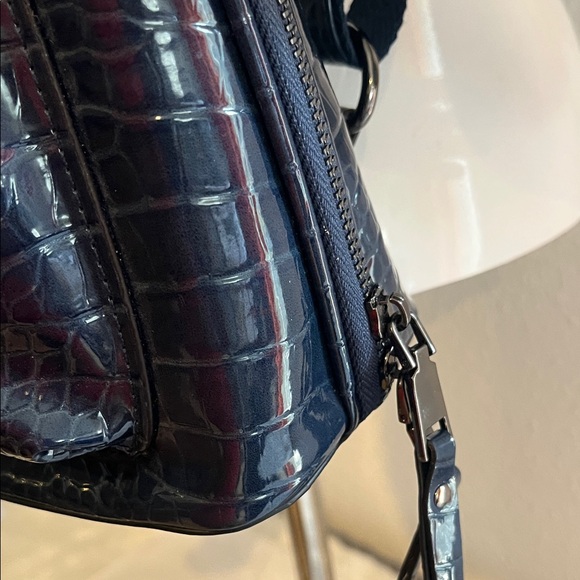 Elegant blue Croc-Embossed Backpack main image 9